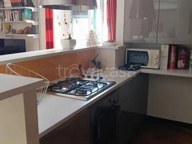 Trilocale in affitto a Genova, Sturla