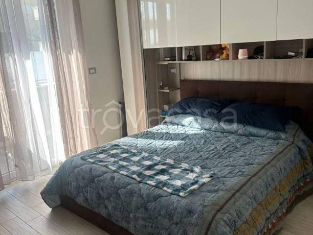 Trilocale in affitto a Pescara viale Primo Vere, 50, Pineta