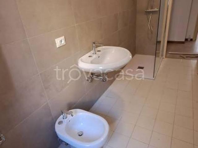 Trilocale in affitto a Piacenza via Genova, Clinica Piacenza