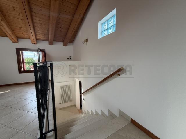 Trilocale in affitto a Pieve del Grappa