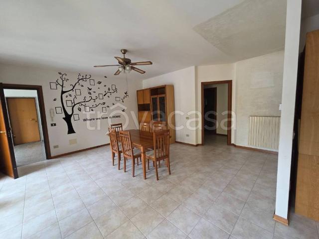 Trilocale in affitto a Pontelongo via Indipendenza, 131A