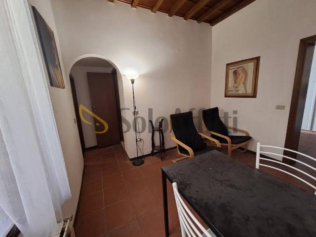 Trilocale in affitto a Prato via dei Manassei, Centro Storico Duomo