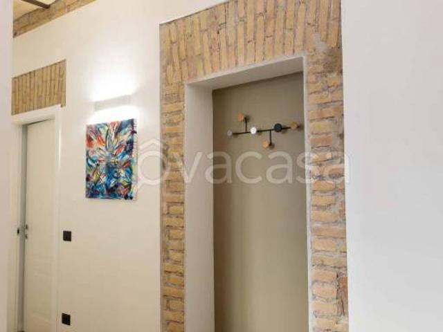 Trilocale in affitto a Roma via Aldo Manuzio, Testaccio