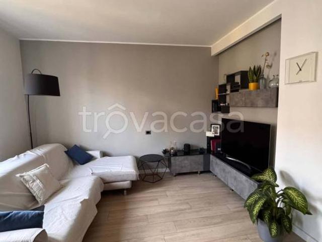 Trilocale in affitto a Roma via Carlo Mezzacapo, Casal Bertone