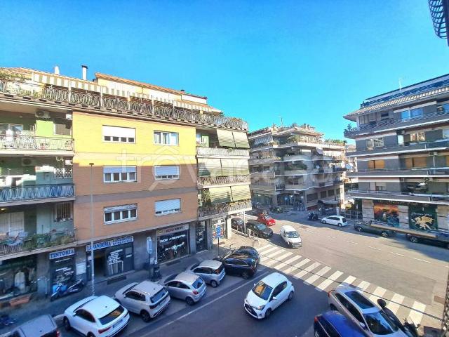 Trilocale in affitto a Roma via Conca d'Oro, 341, Conca d'Oro Valli