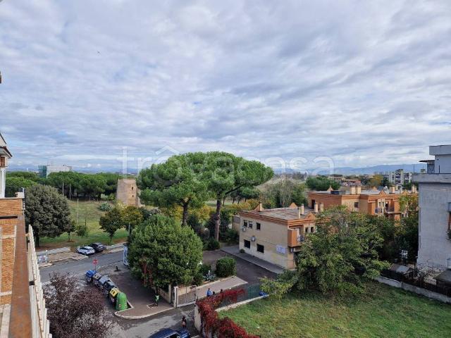 Trilocale in affitto a Roma via dei Colombi, Tor Tre Teste Torre Maura