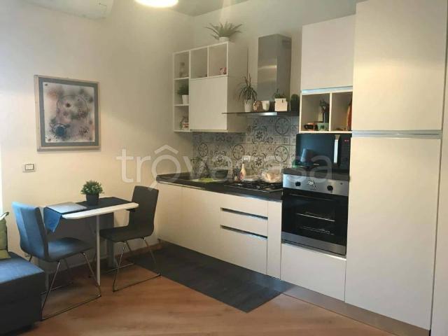 Trilocale in affitto a Roma via Pescara, Villa Fiorelli