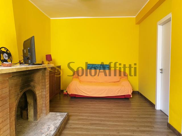 Trilocale in affitto a Stalettì