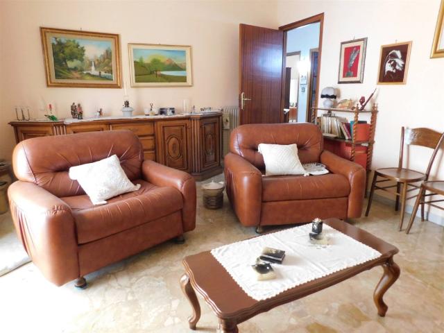 Trilocale in affitto a San Cataldo via Mimiani 105