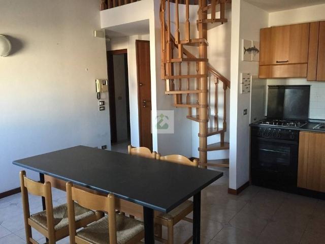 Trilocale in affitto a Schio via fratelli pasini, 57