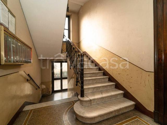 Trilocale in affitto a Torino via Antonio Cecchi, 47, Aurora