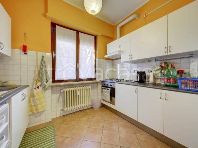 Trilocale in affitto a Torino via Aosta, 27, Aurora