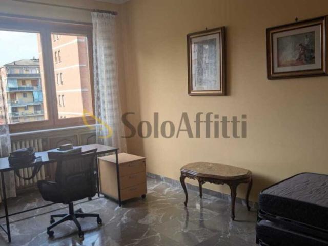 Trilocale in affitto a Torino via Filadelfia, 50, Lingotto