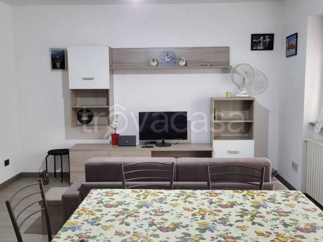Trilocale in affitto a Torino via Monginevro, 103, San Paolo