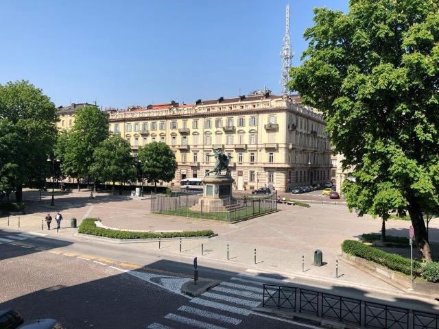 Trilocale in affitto a Torino piazza Solferino