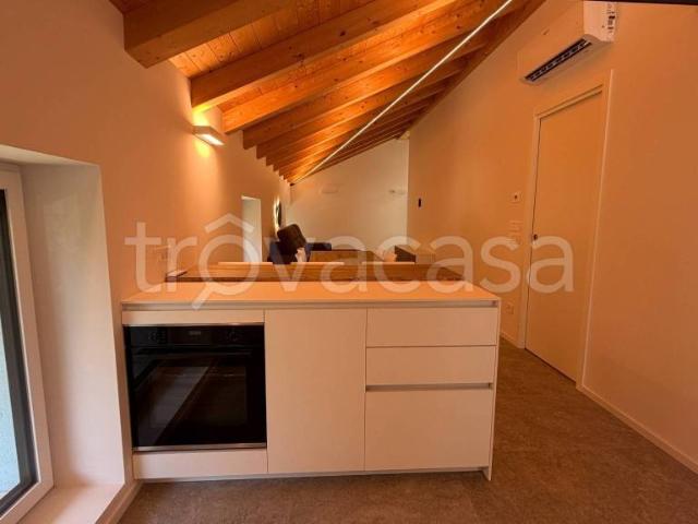 Trilocale in affitto a Trento via Annibale Apollonio, Bolghera Ospedale