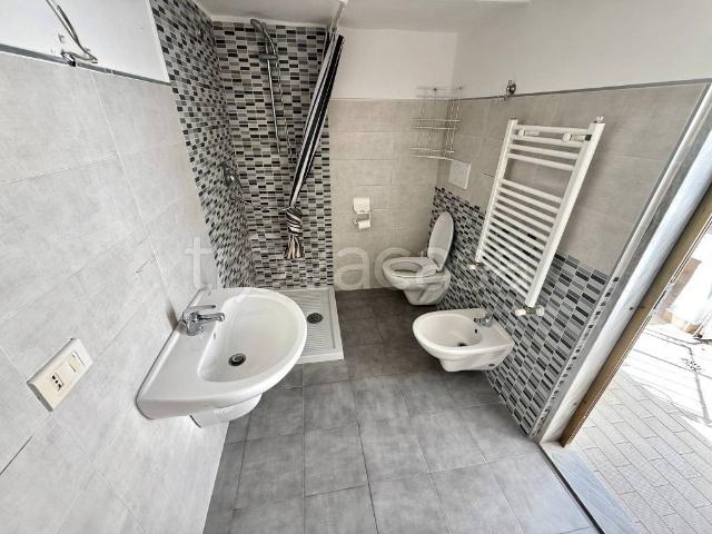 Trilocale in affitto a Valenzano via Pigna, 33
