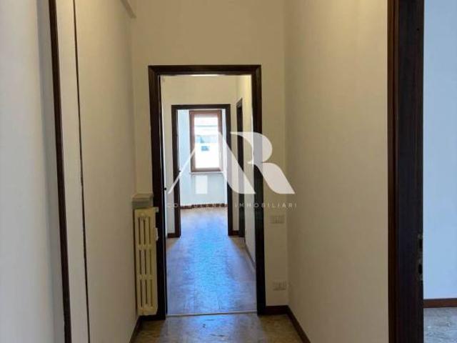 Trilocale in affitto a Verona via Guglielmo Marconi, 64, Valverde