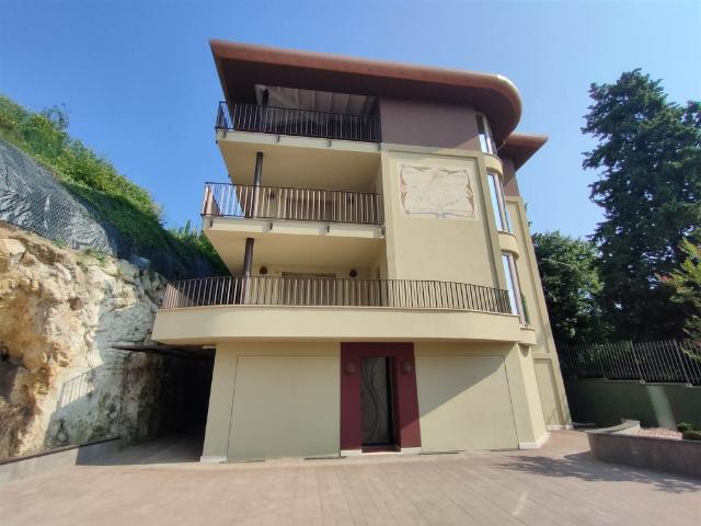 Trilocale in affitto a Verona, Biondella