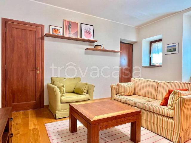 Trilocale in affitto a Verbania via Castelfidardo, 9, Suna