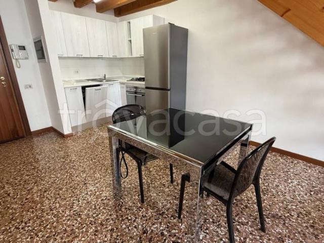 Trilocale in affitto a Vicenza, Centro città