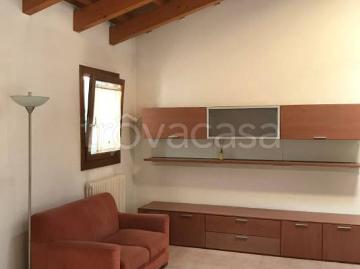 Trilocale in affitto a Vicenza piazza San Lorenzo, Centro città