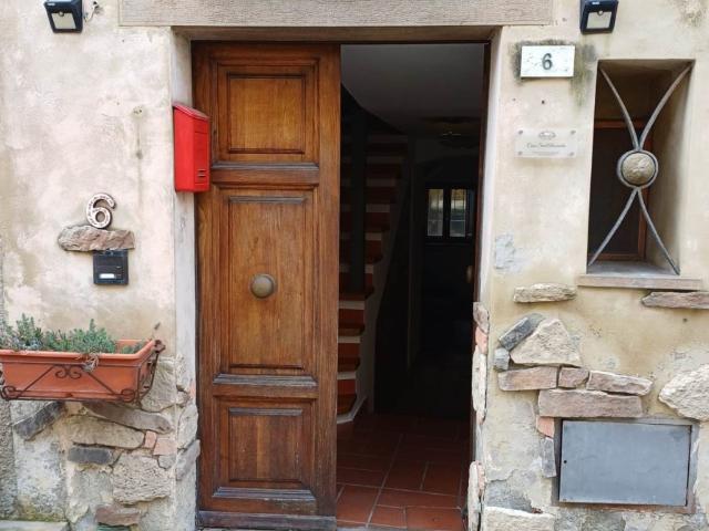Trilocale in affitto a Volterra