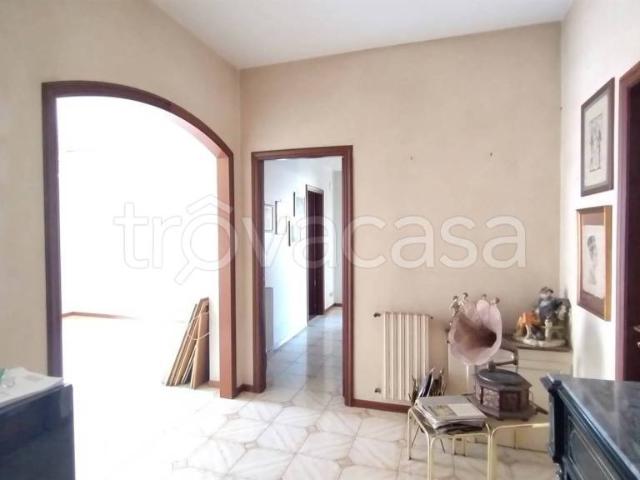 Trilocale in affitto ad Aci Sant'Antonio via Dante Aligheri