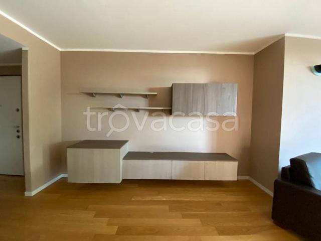 Trilocale in affitto ad Arcore via Roma
