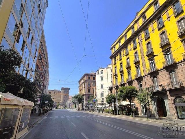 Trilocale in Affitto in Via Agostino Depretis a Napoli