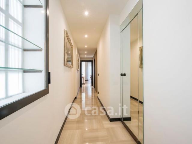Trilocale in Affitto in Via Sabaudia 8 a Milano