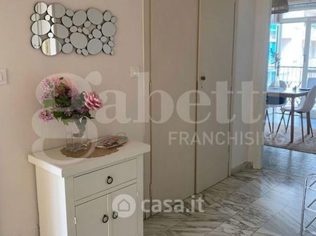 Trilocale in Affitto in Via Tunisi 70 a Torino