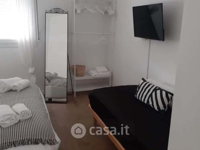 Trilocale in Affitto in Viale Belfiore 41 a Firenze