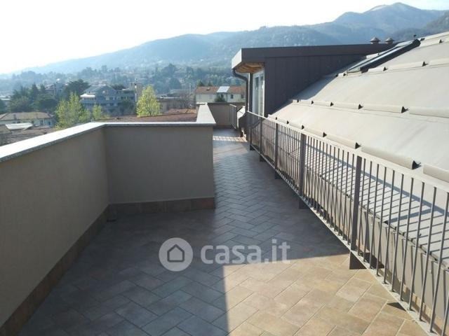 Trilocale in Affitto in Corso XXV Aprile 66 a Erba