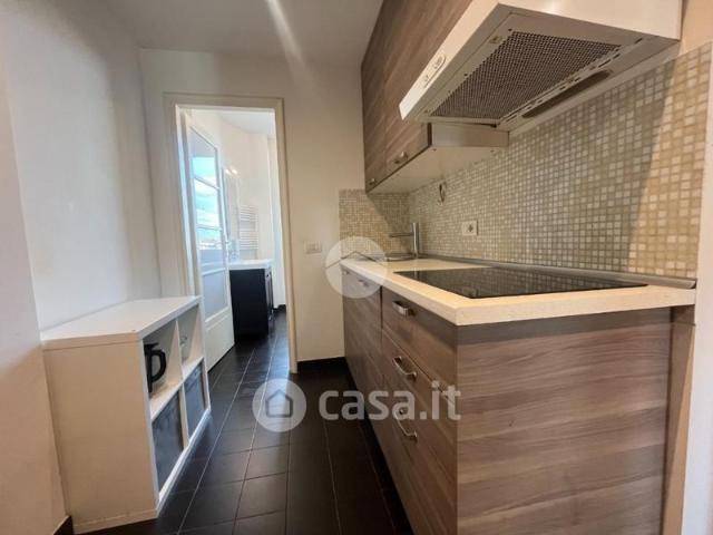 Trilocale in Affitto in Piazza Giuseppe Grandi 18 a Milano