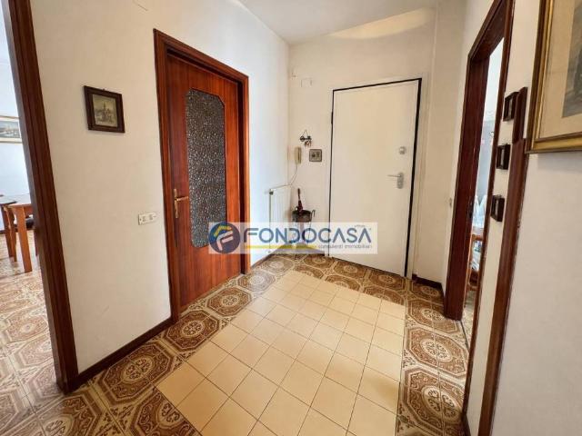 Trilocale in vendita a Massa via firenze, Marina di Massa Centro