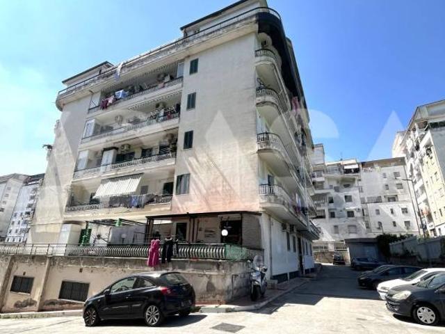 Trilocale in vendita a Melito di Napoli via Roma