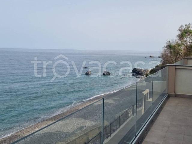 Trilocale in vendita a Messina, Giampilieri