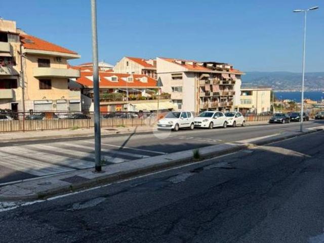 Trilocale in vendita a Messina via Orazio Bonanno, San Licandro