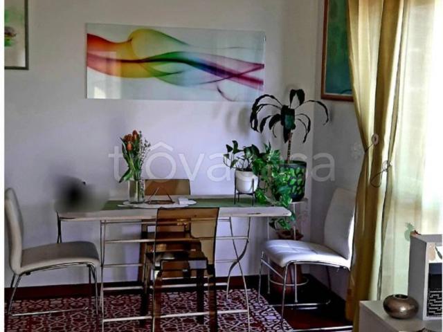 Trilocale in vendita a Milano viale San Gimignano, Bande Nere