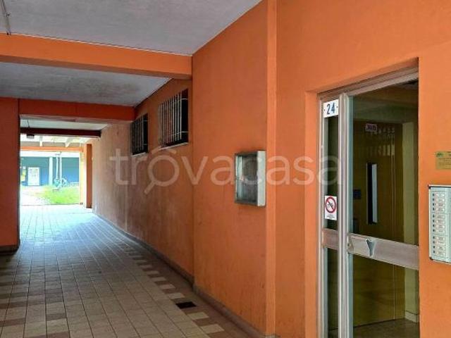 Trilocale in vendita a Modena via Umberto Tonini, Cognento