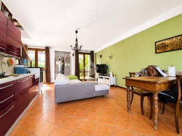 Trilocale in vendita a Montebelluna via Ospedale, 15