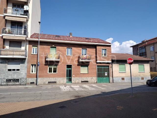 Trilocale in vendita a Nichelino via Superga, 31