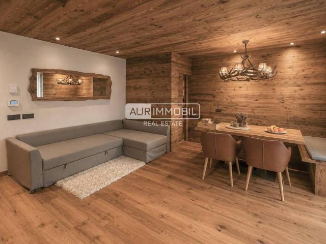 Trilocale in vendita a Badia strada Colz, 110, La Villa