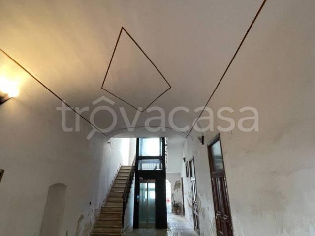 Trilocale in vendita a Bari via Vito Fornari, 5, Murat