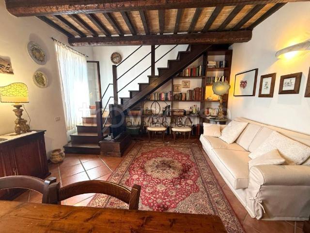 Trilocale in vendita a Borgo, Trevi