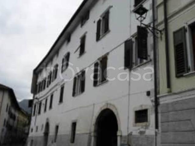 Trilocale in vendita a Borgo Valsugana corso Ausugum, 99
