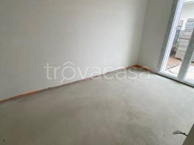 Trilocale in vendita a Brugherio via Montello