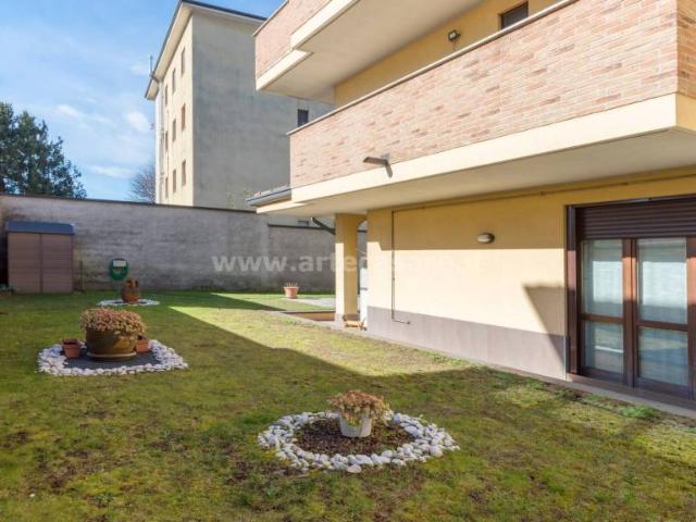 Trilocale in vendita a Canegrate via 24 Maggio, 7