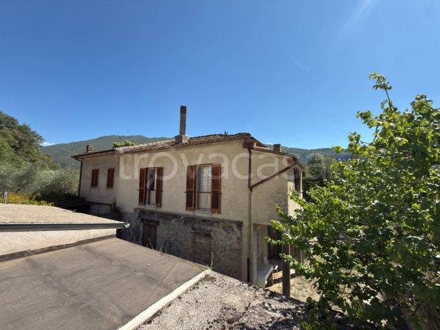 Trilocale in vendita a Castel Sant'Angelo via degli abruzzi, 6, Terme Di Cotilia